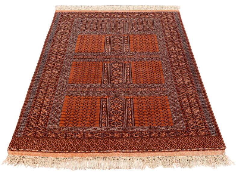 Afghan Oriental Rug 135 × 205 cm, Wool and Silk, hand-knotted — view 2