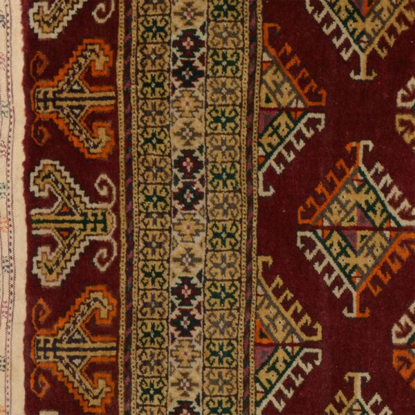 Bukhara Oriental Rug 102 × 145 cm, Wool, hand-knotted, Tekke — view 4