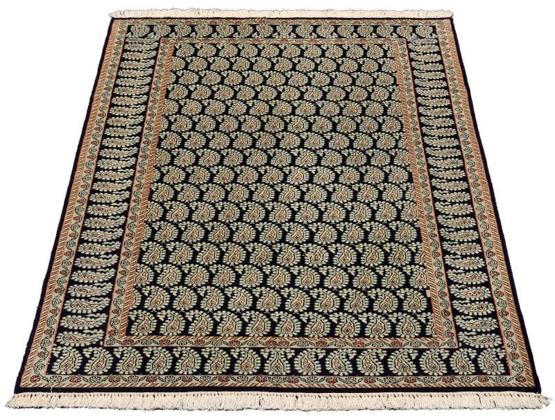Farahan Oriental Rug 95 × 154 cm, Silk, hand-knotted, Boteh — view 2 Farahan Oriental Rug 95 × 154 cm, Silk, hand-knotted, Boteh — view 2