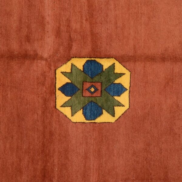 Gabbeh Oriental Rug 186 × 249 cm, Wool, hand-knotted — view 4 Gabbeh Oriental Rug 186 × 249 cm, Wool, hand-knotted — view 4
