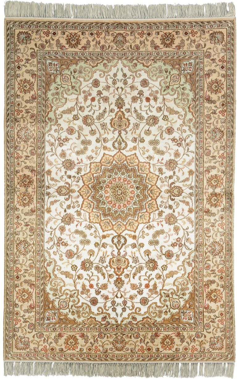 Qom Oriental Rug 121 × 180 cm, Silk, hand-knotted