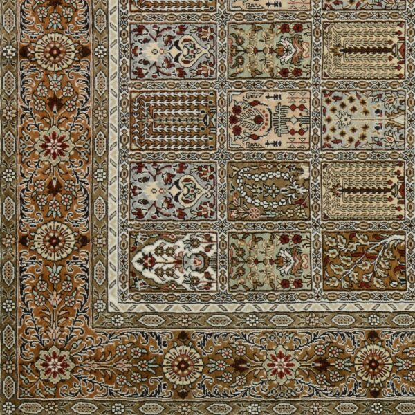 Qom Oriental Rug 123 × 186 cm, Silk, hand-knotted, exclusive — view 4 Qom Oriental Rug 123 × 186 cm, Silk, hand-knotted, exclusive — view 4