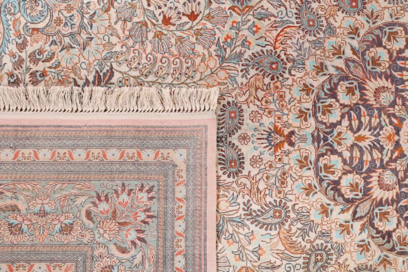 Qom Oriental Rug 155 × 240 cm, Silk, hand-knotted, exclusive — view 6 Qom Oriental Rug 155 × 240 cm, Silk, hand-knotted, exclusive — view 6