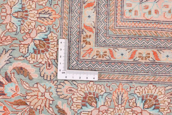 Qom Oriental Rug 155 × 240 cm, Silk, hand-knotted, exclusive — view 9 Qom Oriental Rug 155 × 240 cm, Silk, hand-knotted, exclusive — view 9