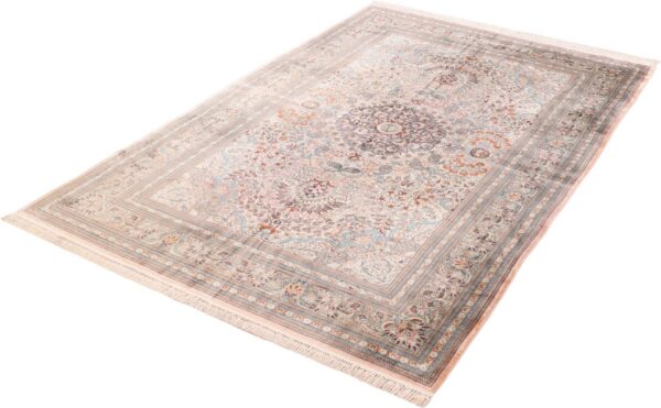 Qom Oriental Rug 155 × 240 cm, Silk, hand-knotted, exclusive — view 3 Qom Oriental Rug 155 × 240 cm, Silk, hand-knotted, exclusive — view 3