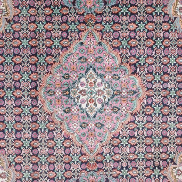 Qom Oriental Rug 184 × 276 cm, Silk, hand-knotted — view 5