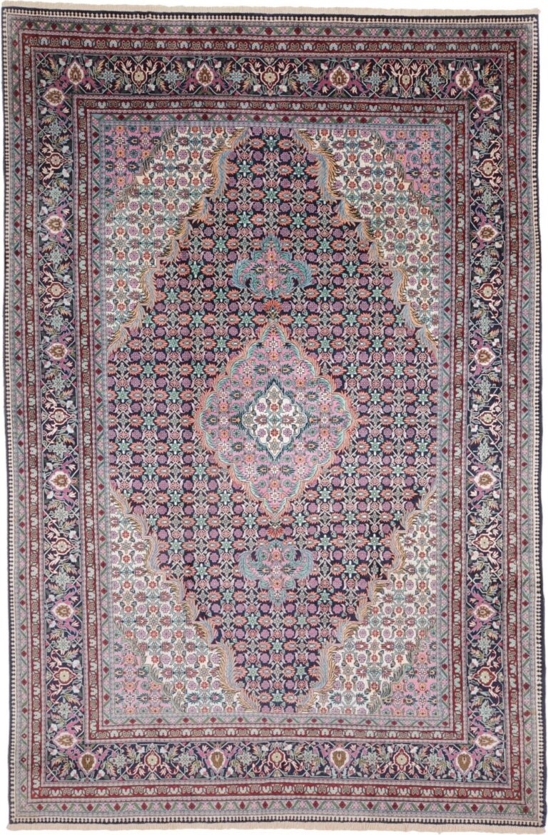 Qom Oriental Rug 184 × 276 cm, Silk, hand-knotted