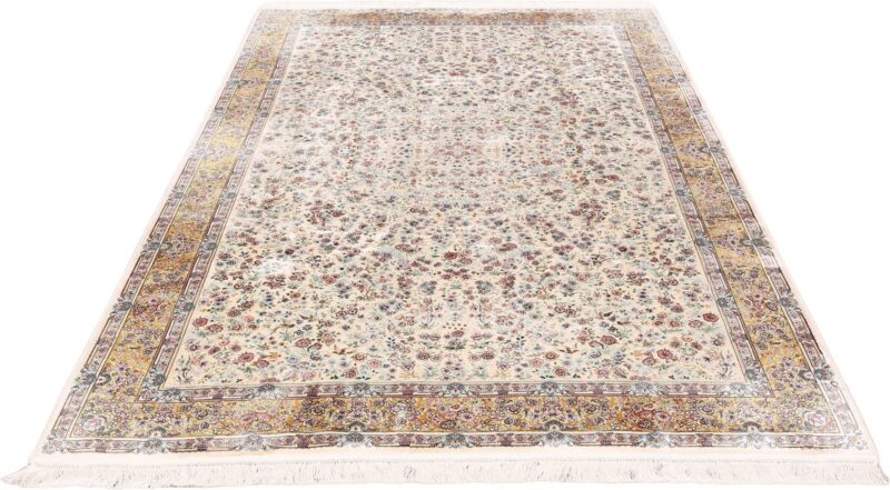 Qom Oriental Rug 200 × 300 cm, Silk, hand-knotted — view 2 Qom Oriental Rug 200 × 300 cm, Silk, hand-knotted — view 2