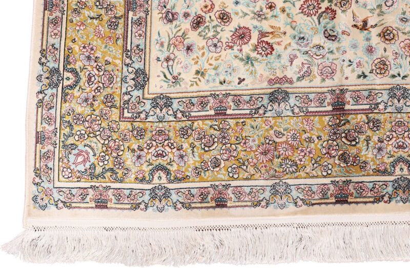 Qom Oriental Rug 200 × 300 cm, Silk, hand-knotted — view 5 Qom Oriental Rug 200 × 300 cm, Silk, hand-knotted — view 5