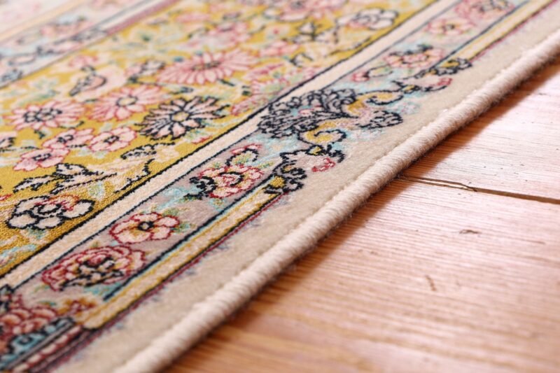 Qom Oriental Rug 200 × 300 cm, Silk, hand-knotted — view 6 Qom Oriental Rug 200 × 300 cm, Silk, hand-knotted — view 6