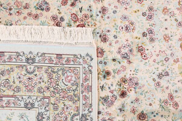 Qom Oriental Rug 200 × 300 cm, Silk, hand-knotted — view 7 Qom Oriental Rug 200 × 300 cm, Silk, hand-knotted — view 7