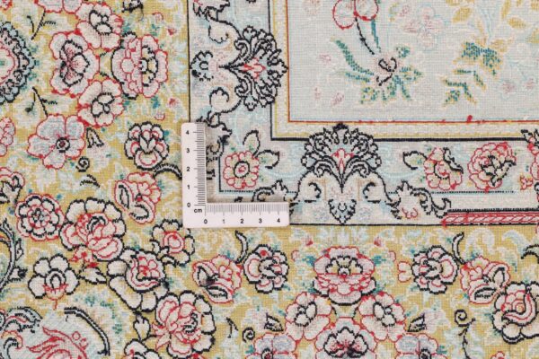 Qom Oriental Rug 200 × 300 cm, Silk, hand-knotted — view 9 Qom Oriental Rug 200 × 300 cm, Silk, hand-knotted — view 9