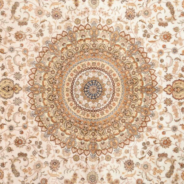 Qom Oriental Rug 276 × 364 cm, Silk, hand-knotted, luxury — view 4 Qom Oriental Rug 276 × 364 cm, Silk, hand-knotted, luxury — view 4