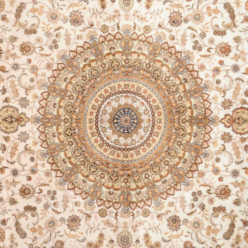 Qom Oriental Rug 276 × 364 cm, Silk, hand-knotted, luxury — view 4 Qom Oriental Rug 276 × 364 cm, Silk, hand-knotted, luxury — view 4
