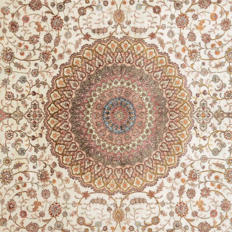 Qom Oriental Rug 280 × 355 cm, Silk, hand-knotted — view 4