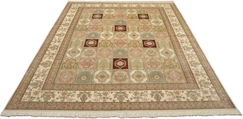 Qom Oriental Rug 280 × 360 cm, Silk, hand-knotted — view 2