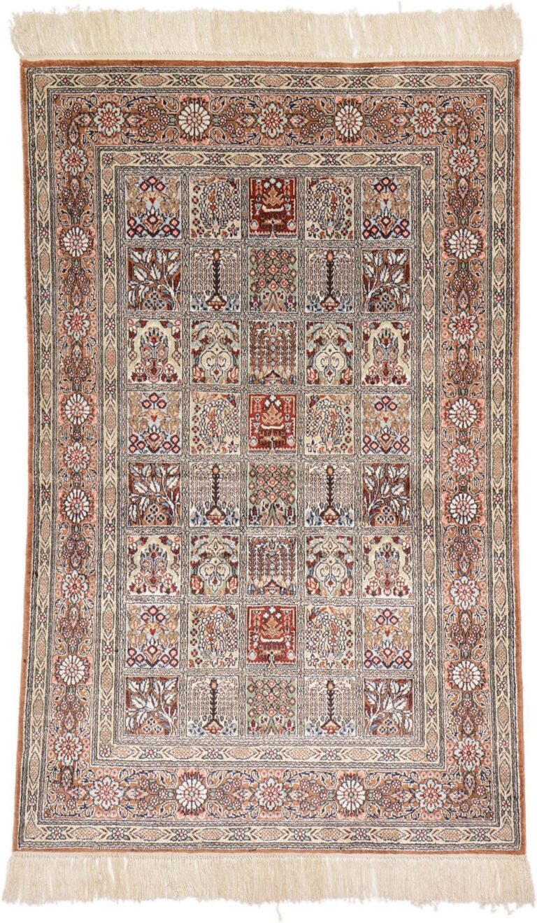 Qom Oriental Rug 76 × 122 cm, Silk, hand-knotted, exclusive