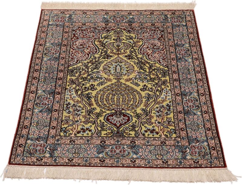 Qom Oriental Rug 77 × 117 cm, Silk, hand-knotted — view 2