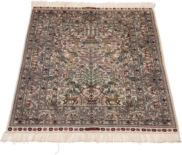 Qom Oriental Rug 78 × 117 cm, Silk, hand-knotted, exclusive — view 2 Qom Oriental Rug 78 × 117 cm, Silk, hand-knotted, exclusive — view 2