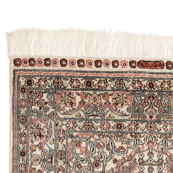 Qom Oriental Rug 78 × 117 cm, Silk, hand-knotted, exclusive — view 5 Qom Oriental Rug 78 × 117 cm, Silk, hand-knotted, exclusive — view 5