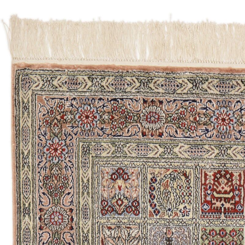Qom Oriental Rug 78 × 122 cm, Silk, hand-knotted — view 5