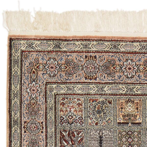 Qom Oriental Rug 80 × 122 cm, Silk, hand-knotted — view 5