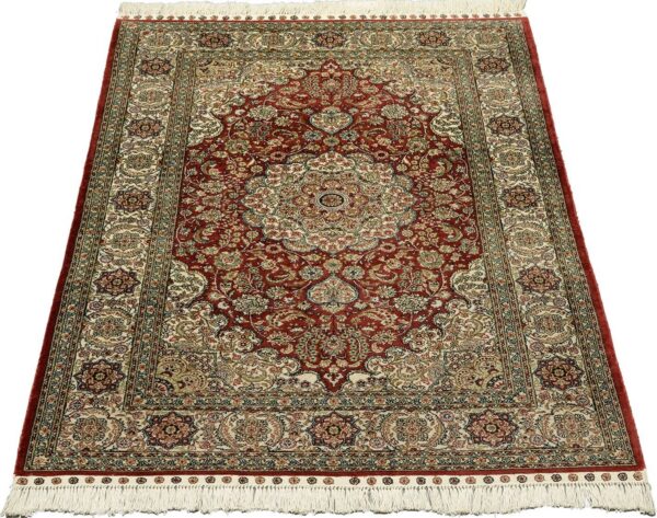 Qom Oriental Rug 91 × 152 cm, Silk, hand-knotted — view 2 Qom Oriental Rug 91 × 152 cm, Silk, hand-knotted — view 2