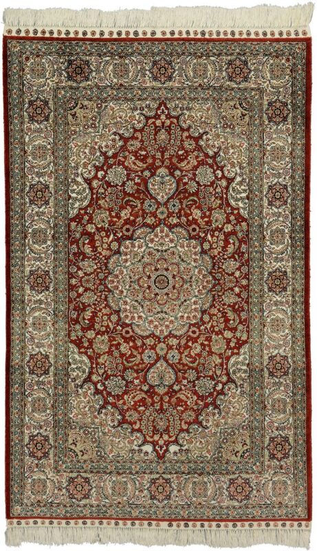 Qom Oriental Rug 91 × 152 cm, Silk, hand-knotted Qom Oriental Rug 91 × 152 cm, Silk, hand-knotted