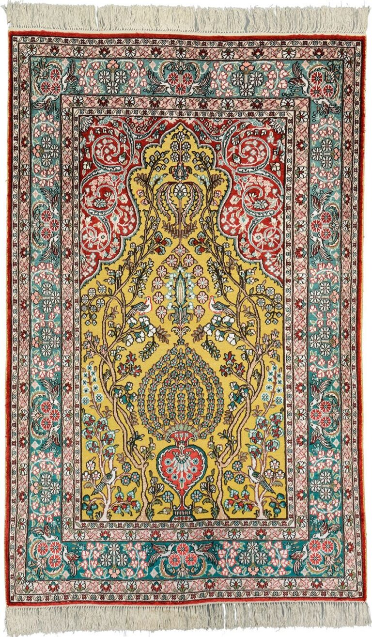 Qom Oriental Rug 91 × 152 cm, Silk, hand-knotted, exclusive