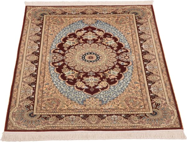 Qom Oriental Rug 92 × 136 cm, Silk, hand-knotted — view 2 Qom Oriental Rug 92 × 136 cm, Silk, hand-knotted — view 2