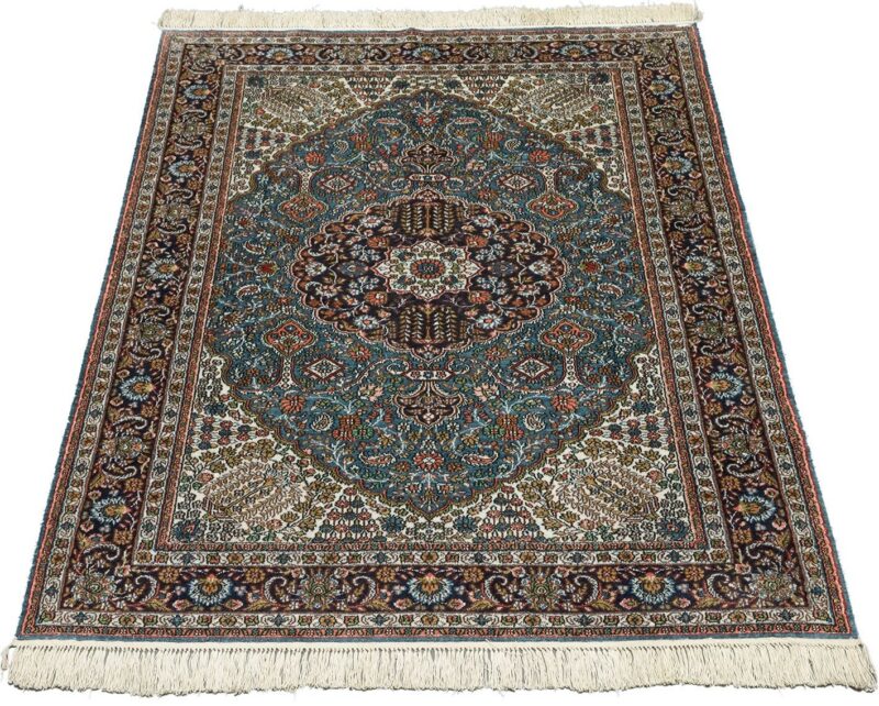 Qom Oriental Rug 92 × 150 cm, Silk, hand-knotted — view 2 Qom Oriental Rug 92 × 150 cm, Silk, hand-knotted — view 2