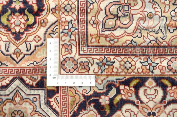 Qom Oriental Rug 92 × 152 cm, Silk, hand-knotted — view 3