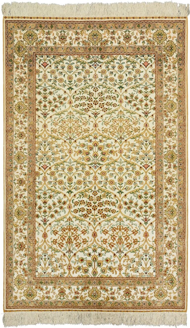 Qom Oriental Rug 93 × 147 cm, Silk, hand-knotted