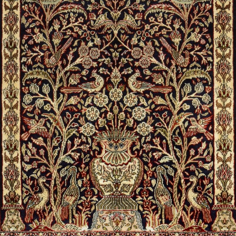 Qom Oriental Rug 93 × 149 cm, Silk, hand-knotted — view 4