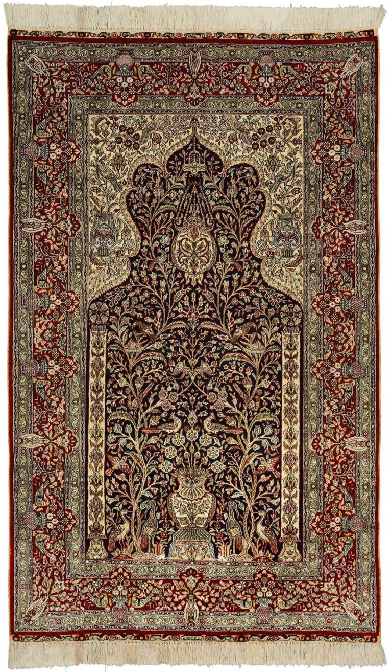 Qom Oriental Rug 93 × 149 cm, Silk, hand-knotted