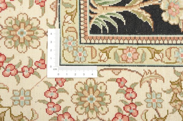 Qom Oriental Rug 93 × 155 cm, Silk, hand-knotted, exclusive — view 3 Qom Oriental Rug 93 × 155 cm, Silk, hand-knotted, exclusive — view 3