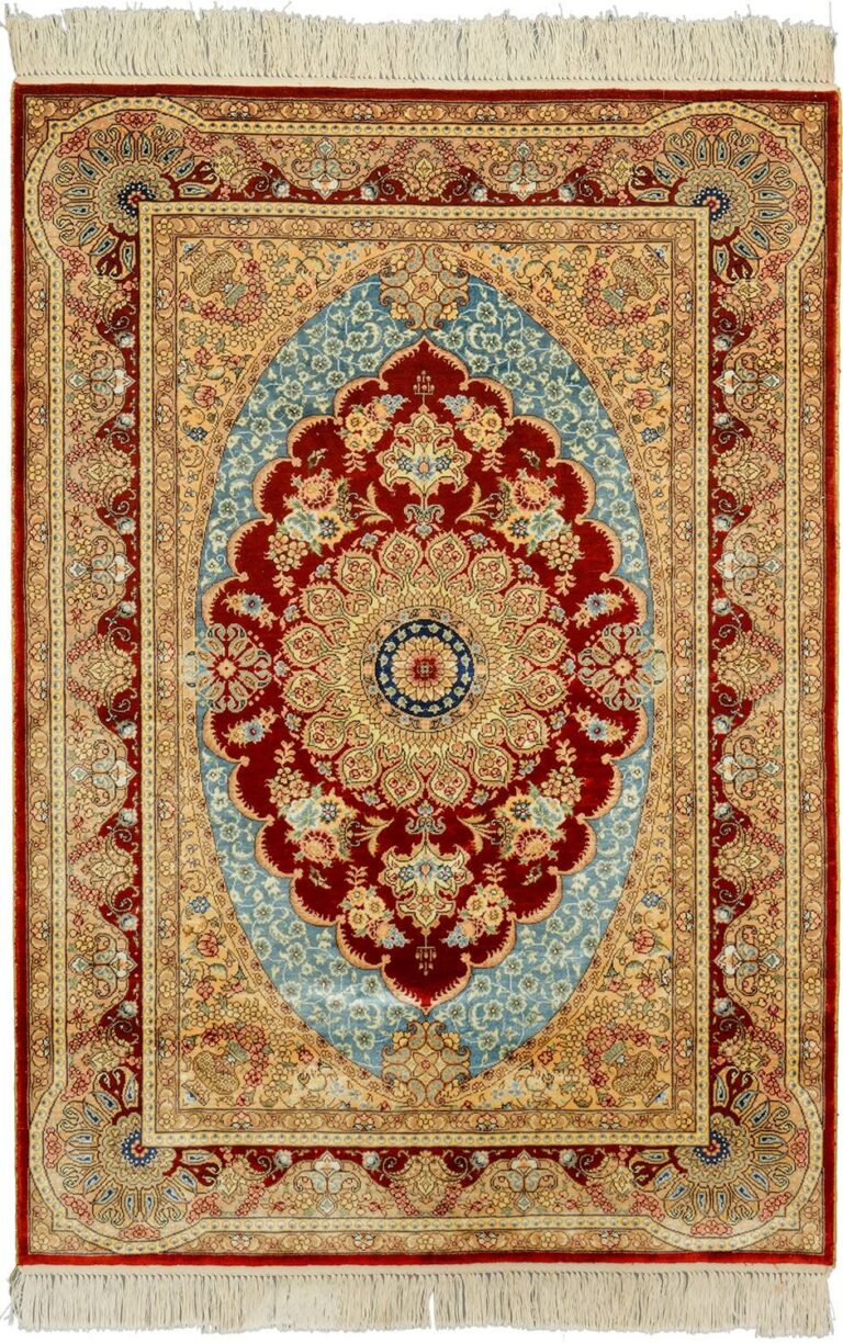 Qom Oriental Rug 94 × 133 cm, Silk, hand-knotted