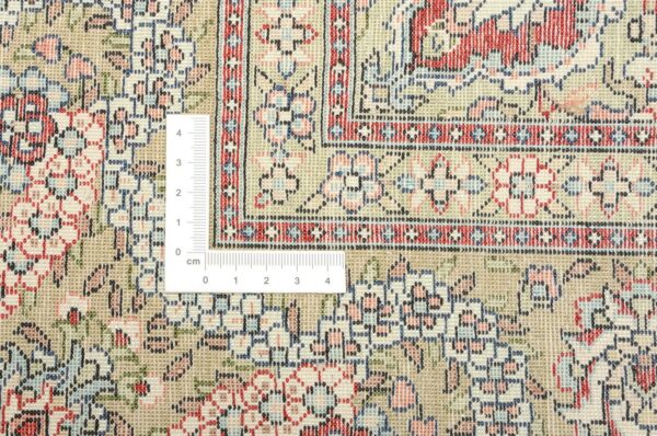 Qom Oriental Rug 94 × 153 cm, Silk, hand-knotted — view 3
