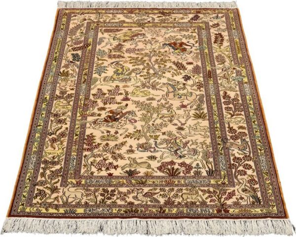 Qom Oriental Rug 94 × 154 cm, Silk, hand-knotted — view 2