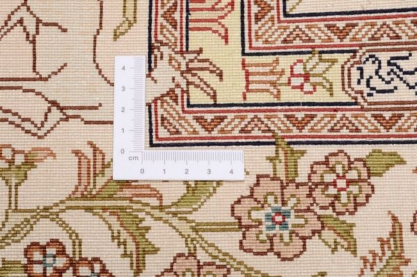 Qom Oriental Rug 94 × 154 cm, Silk, hand-knotted — view 3
