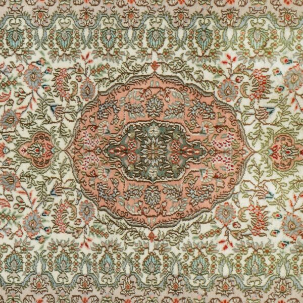 Qom Oriental Rug 94 × 154 cm, Silk, hand-knotted, exclusive — view 4
