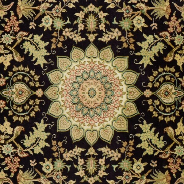 Qom Oriental Rug 95 × 157 cm, Silk, hand-knotted — view 4