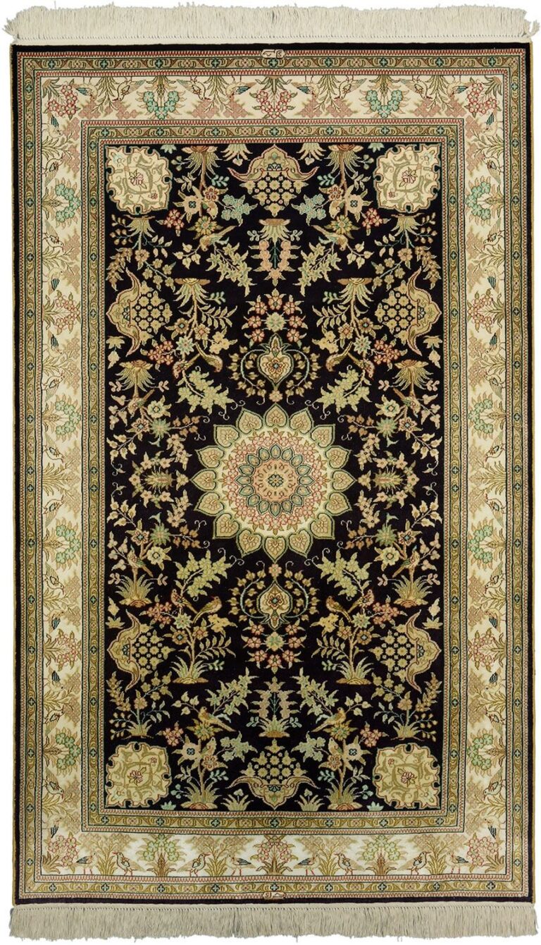 Qom Oriental Rug 95 × 157 cm, Silk, hand-knotted