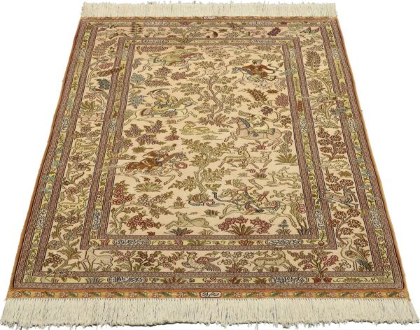Qom Oriental Rug 97 × 154 cm, Silk, hand-knotted — view 2