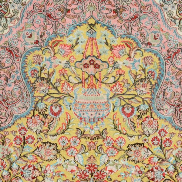 Hereke Oriental Rug 102 × 142 cm, Silk, hand-knotted — view 4