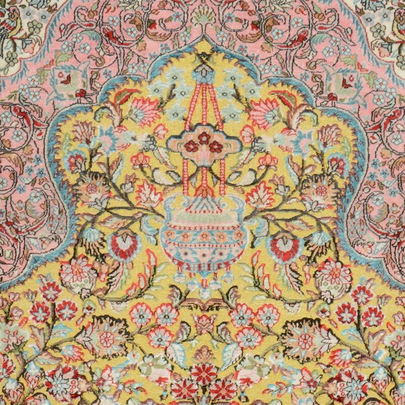 Hereke Oriental Rug 102 × 142 cm, Silk, hand-knotted — view 4