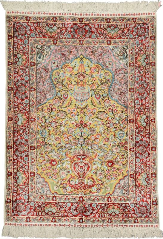 Hereke Oriental Rug 102 × 142 cm, Silk, hand-knotted