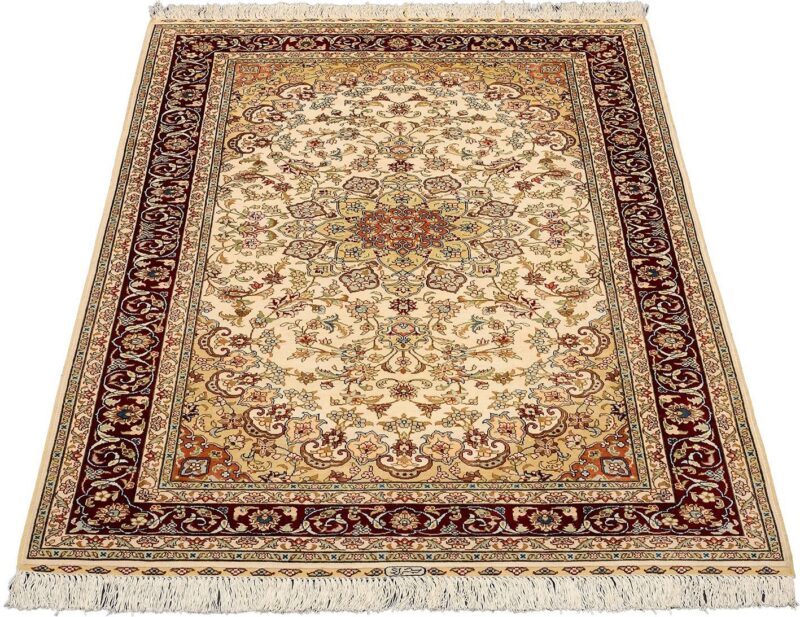 Hereke Oriental Rug 107 × 170 cm, Silk, hand-knotted — view 2