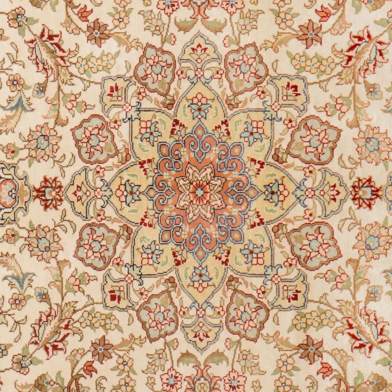 Hereke Oriental Rug 107 × 170 cm, Silk, hand-knotted — view 4