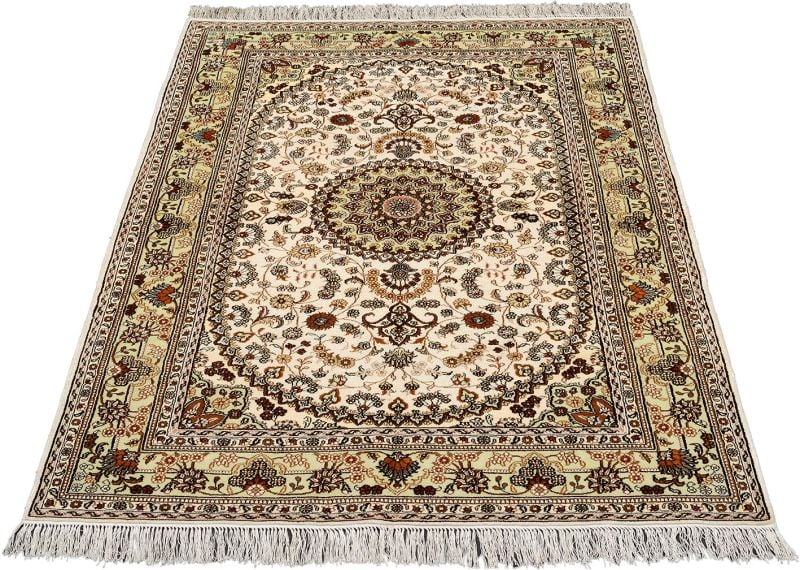 Hereke Oriental Rug 120 × 181 cm, Silk, hand-knotted — view 2